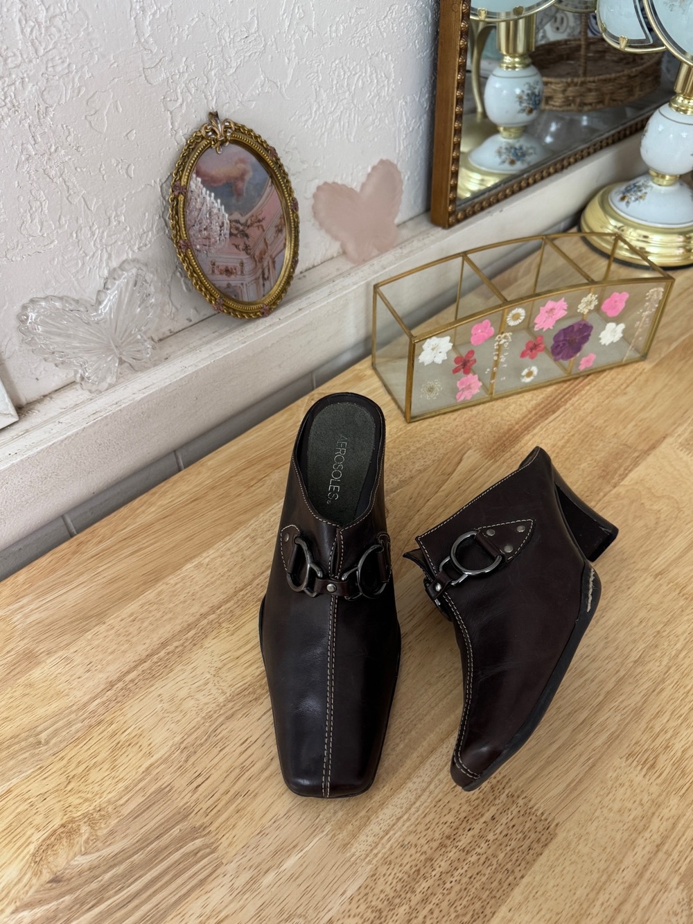 Whimsical Aerosoles Dark Brown Leather Horsebit Heeled Mules Y2K Size 9.5 Indie